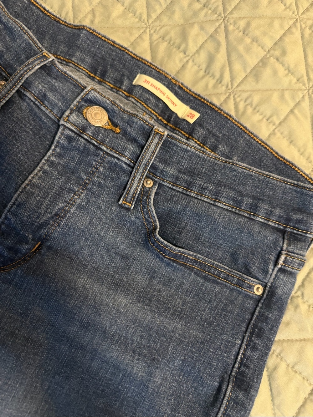 Levi’s Mid Blue Women’s 311 Shaping Skinny Jeans - Size 28